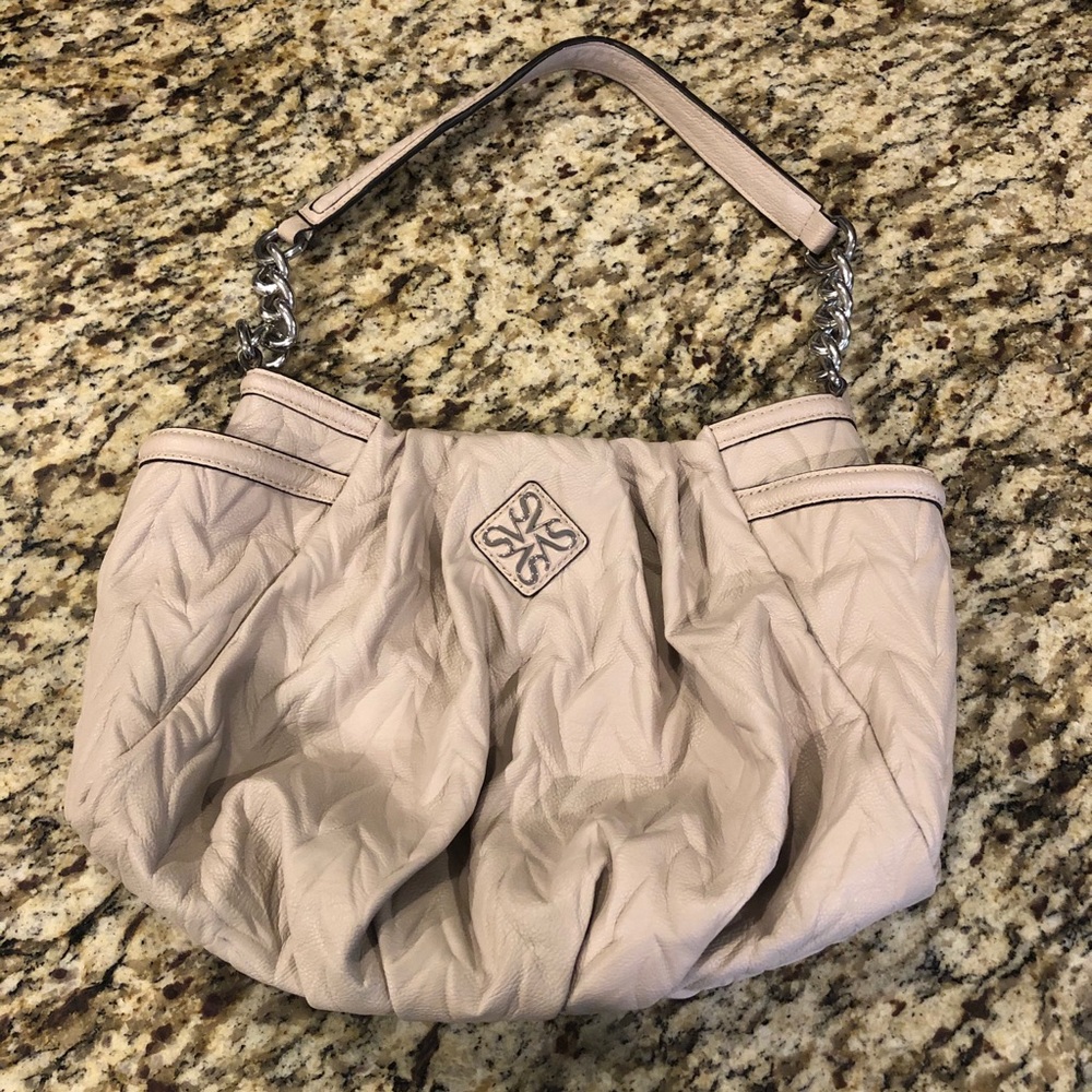 Simply Vera (Vera Wang) taupe shoulder bag.